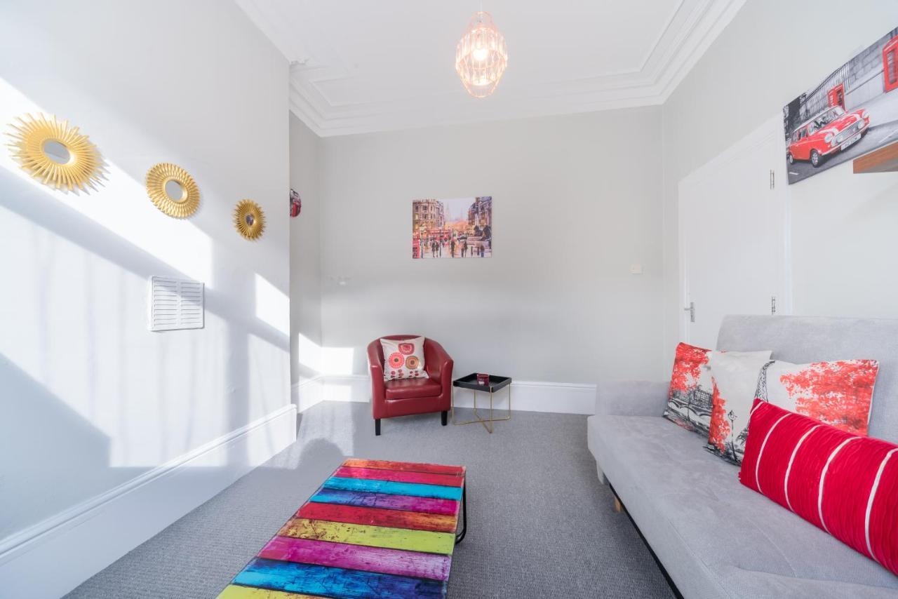 3 Bedroom Saks - 2 Living Area House In Newland Ave Hull Кингстън ъпон Хъл Екстериор снимка