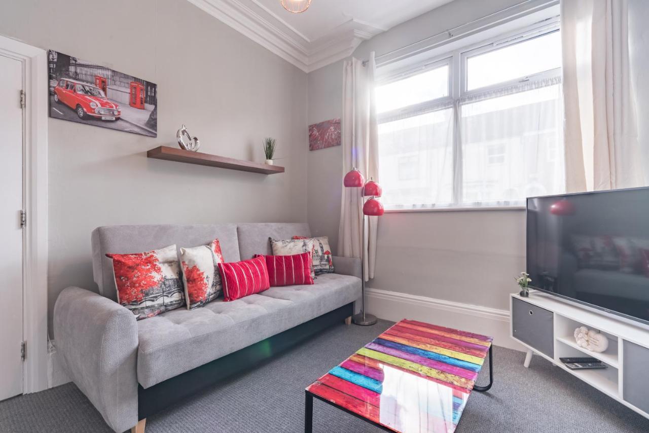 3 Bedroom Saks - 2 Living Area House In Newland Ave Hull Кингстън ъпон Хъл Екстериор снимка